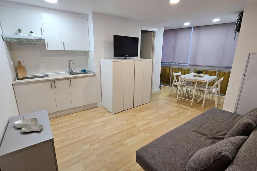 Estudio Centrico A 2 Minutos De La Playa Салоу Экстерьер фото